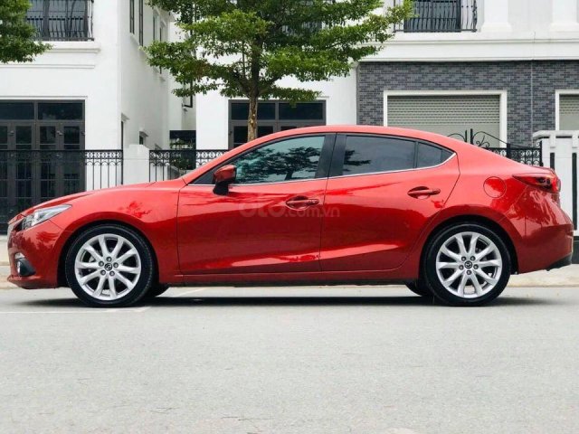 Mazda 3 siêu mới, đỏ sản xuất 2015 còn mới lắm