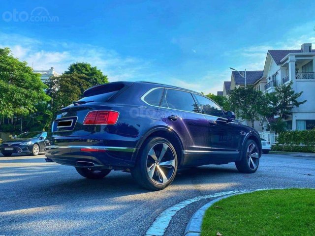 Bán xe Bentley Bentayga First Edition 2019 màu xanh lam0