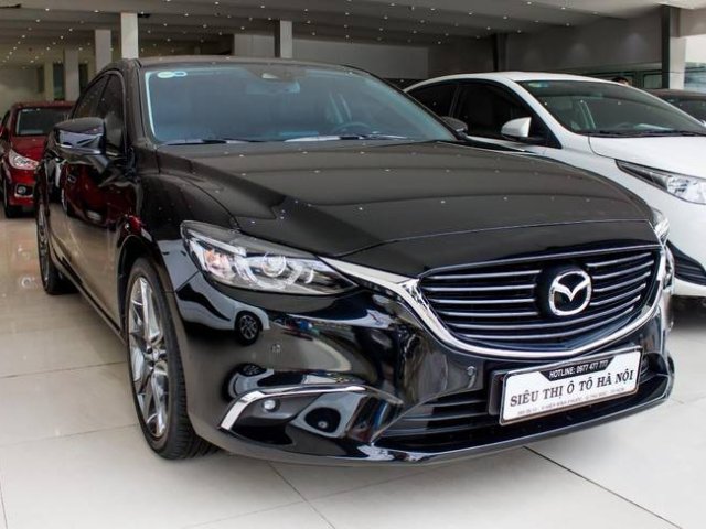 Cần bán gấp Mazda 6 Premium đời 2019, màu đen, xe còn mới hoàn toàn