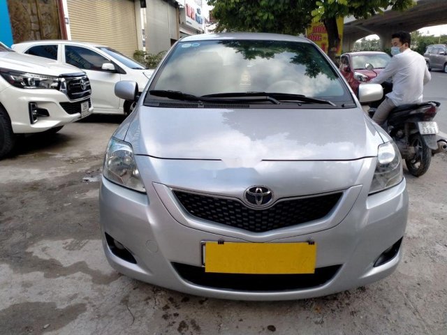 Cần bán lại xe Toyota Yaris sản xuất năm 2011 còn mới