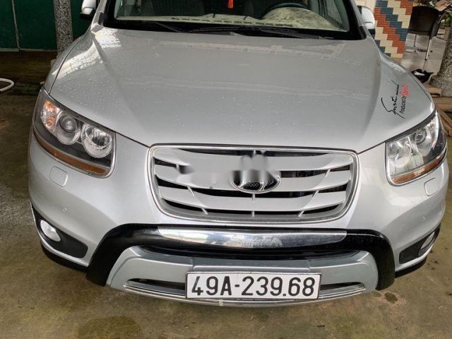 Cần bán Hyundai Santa Fe sản xuất 2010, màu bạc, nhập khẩu nguyên chiếc, 620tr0