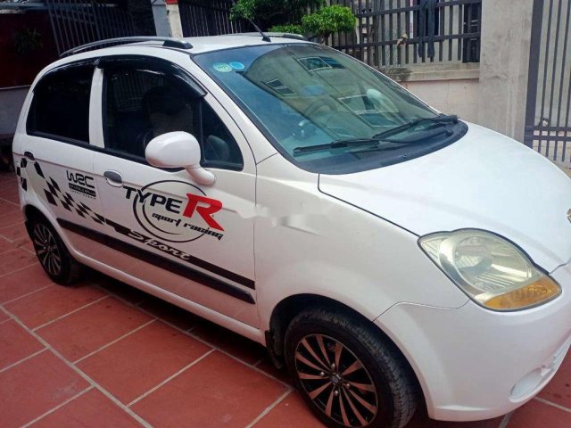 Cần bán xe Chevrolet Spark đời 2009, màu trắng, giá 89tr0