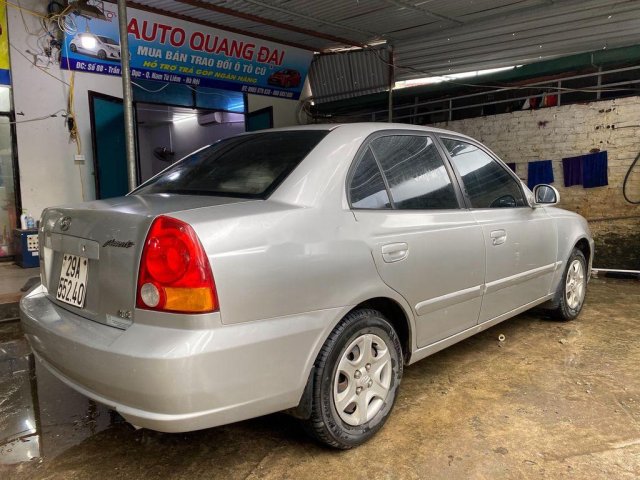 Bán Hyundai Accent sản xuất 2004, màu bạc, nhập khẩu nguyên chiếc