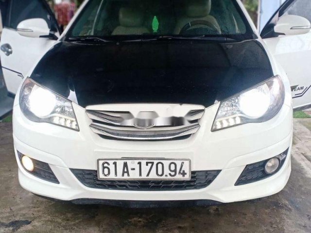 Cần bán Hyundai Avante năm 2011 còn mới, giá chỉ 295 triệu