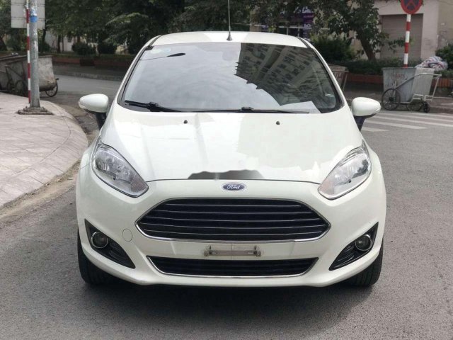 Cần bán lại xe Ford Fiesta năm sản xuất 2015 còn mới, 370 triệu0