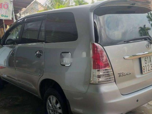 Cần bán xe Toyota Innova sản xuất năm 2010, giá cạnh tranh