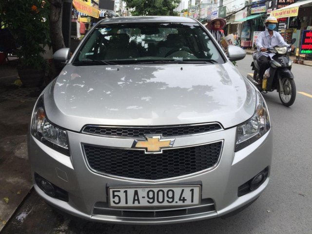 Cần bán Chevrolet Cruze sản xuất 2014 còn mới0