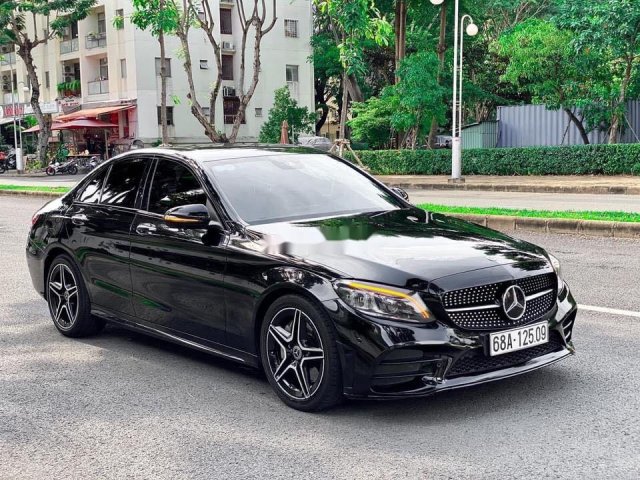 Bán ô tô Mercedes C300 2019, màu đen, nhập khẩu, giá 500tr