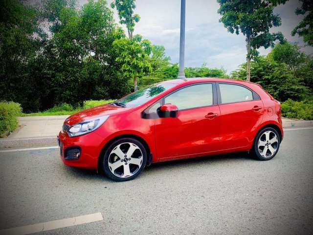 Cần bán gấp Kia Rio năm sản xuất 2014, nhập khẩu nguyên chiếc, xe chính chủ0