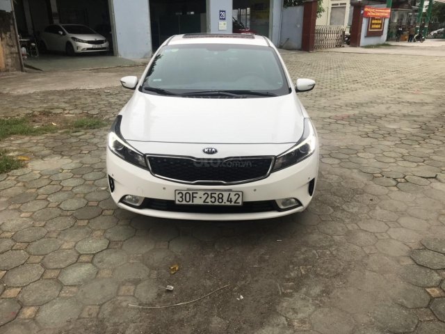 Bán nhanh Kia Cerato 1.6 AT 2017, xe gia đình đi giữ gìn