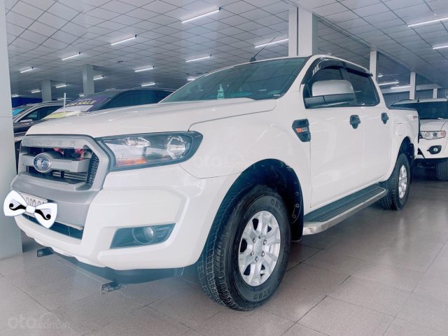 Cần bán Ford Ranger XLS 2.2L MT 2015, màu trắng0