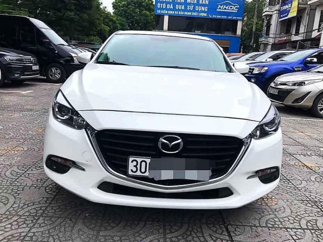 Bán ô tô Mazda 3 sản xuất 2017, màu trắng0