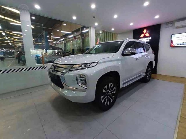 Bán ô tô Mitsubishi Pajero Sport sản xuất 2020, màu trắng, nhập khẩu  0