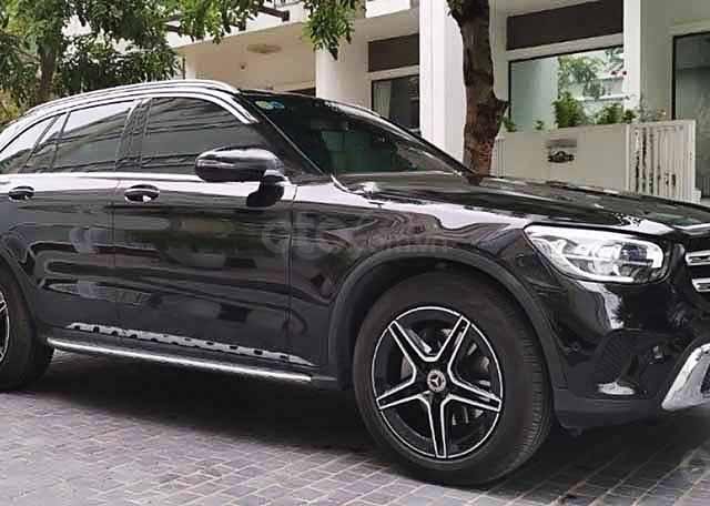 Cần bán Mercedes GLC 200 sản xuất năm 2020, màu đen