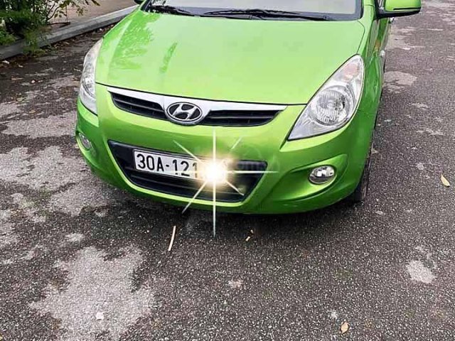 Cần bán Hyundai i20 sản xuất 2010, màu xanh, nhập khẩu 