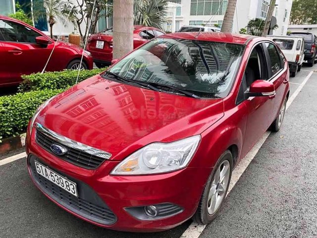 Bán Ford Focus năm sản xuất 2013, màu đỏ như mới