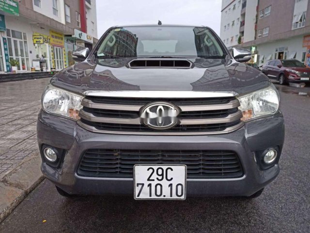 Cần bán Toyota Hilux sản xuất năm 2016, nhập khẩu nguyên chiếc