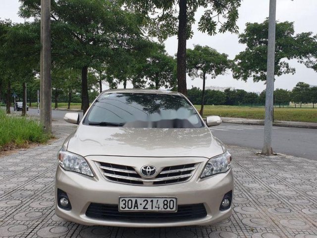 Cần bán lại xe Toyota Corolla Altis sản xuất 2014 còn mới