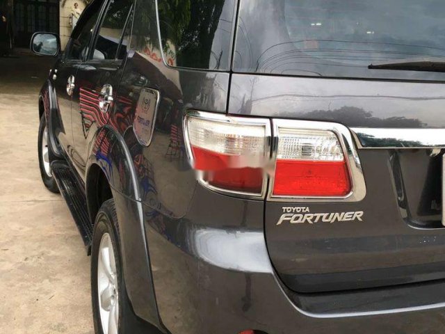 Bán Toyota Fortuner sản xuất 2010, xe gia đình