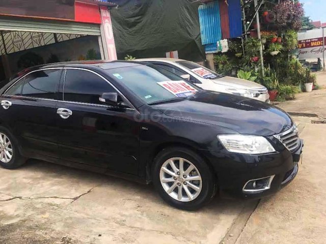 Cần bán xe Toyota Camry đời 2010, màu đen, giá 500tr0