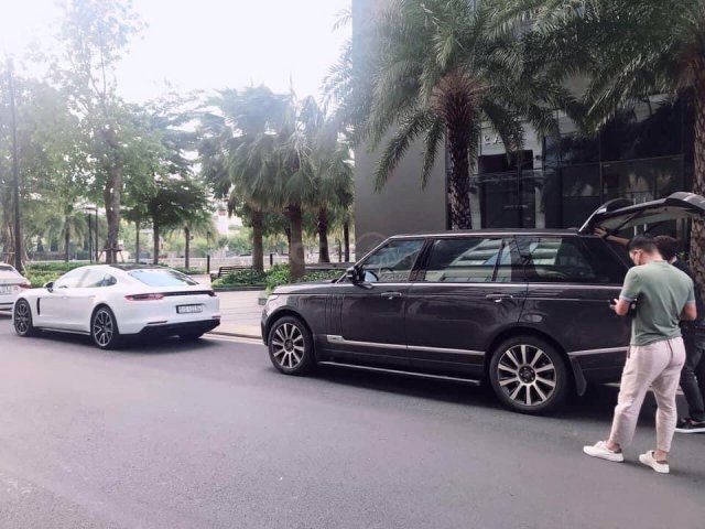 Bán xe Range Rover Autobiography LWB 5.0, màu đen0