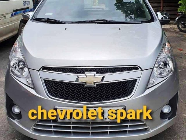 Cần bán Chevrolet Spark sản xuất năm 2012, màu bạc, 180tr