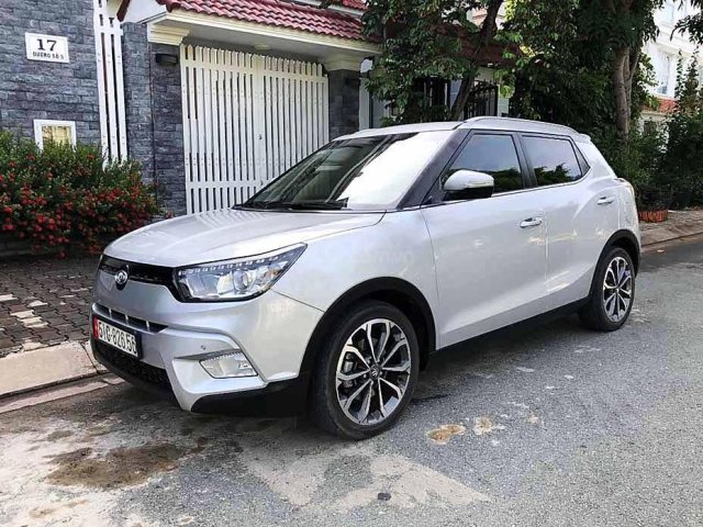 Bán Ssangyong TiVoLi sản xuất 2018, màu bạc, nhập khẩu 0