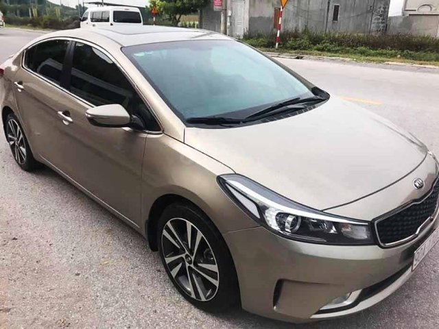 Bán Kia Cerato sản xuất 2017, màu vàng, số tự động, giá chỉ 530 triệu