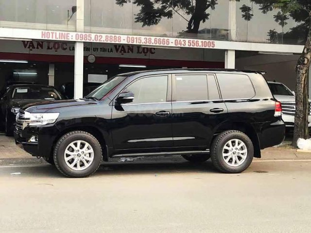 Bán xe Toyota Land Cruiser năm sản xuất 2020, màu đen, nhập khẩu  0