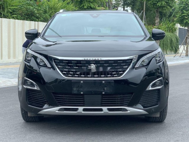 Cần bán Peugeot 5008 sản xuất 2019, màu đen0