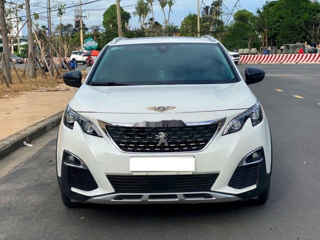 Bán lại xe Peugeot 5008 đời 2017, đăng ký 2018, màu trắng, 968tr