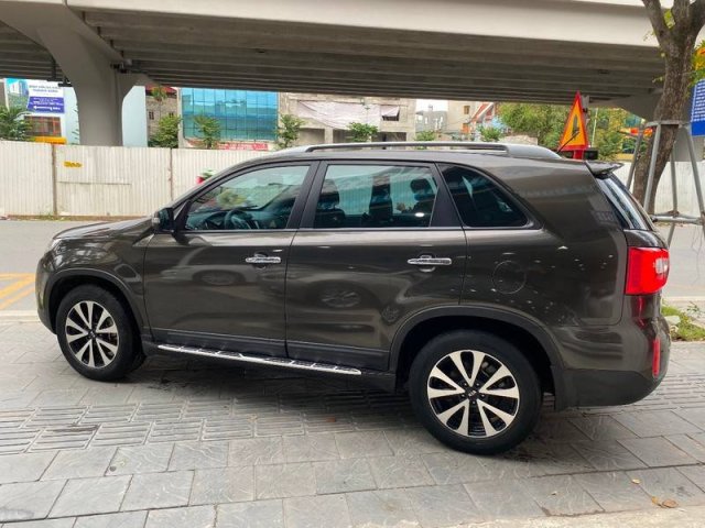 Bán ô tô Kia Sorento sản xuất năm 2015, giá 598tr