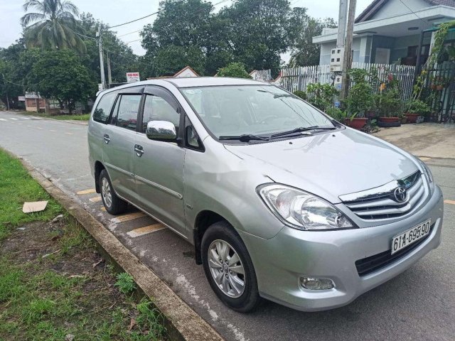 Bán Toyota Innova năm sản xuất 2011, màu bạc, 340 triệu