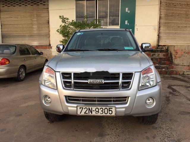 Bán Isuzu Dmax sản xuất 2009, màu bạc, 239 triệu