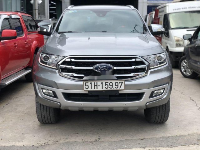 Cần bán gấp Ford Everest năm 2019, màu bạc, nhập khẩu Thái0