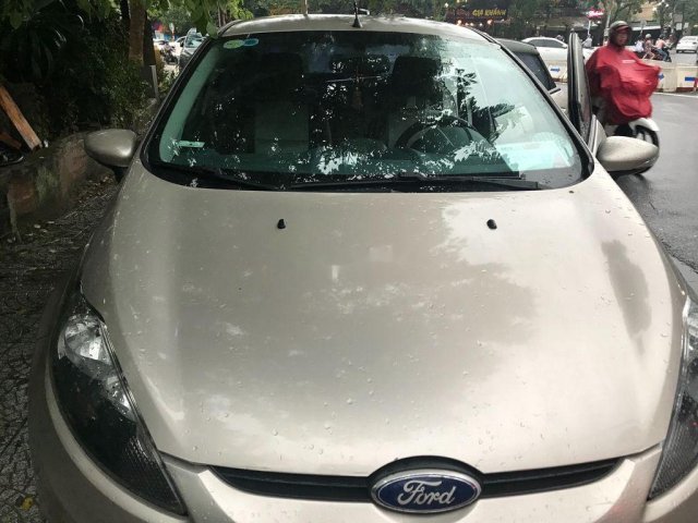 Bán xe Ford Fiesta năm 2011, màu vàng xe gia đình, 275 triệu