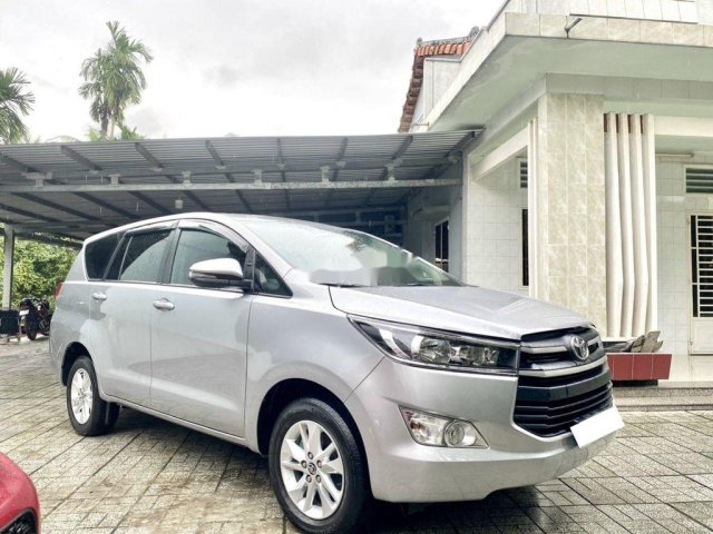 Cần bán xe Toyota Innova 2019, màu bạc, 668 triệu