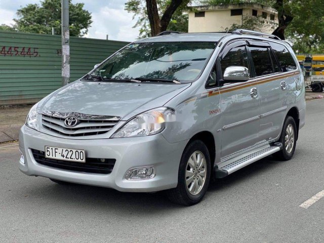 Bán Toyota Innova G đời 2009, màu bạc, BSTP. Rất đẹp0