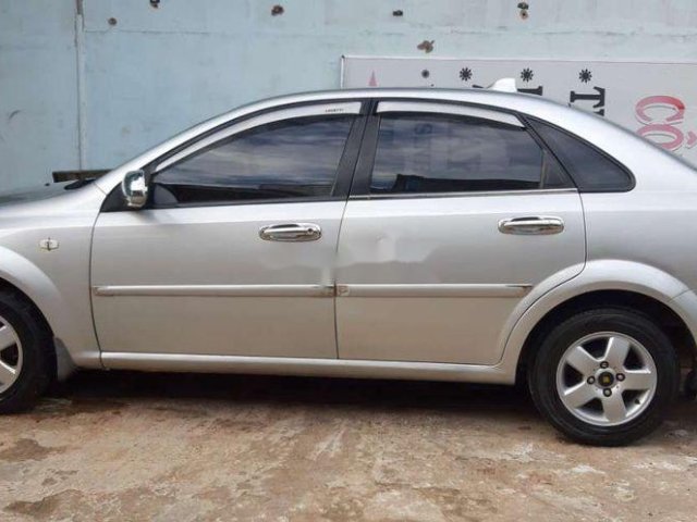 Bán ô tô Daewoo Lacetti sản xuất 2008, màu bạc chính chủ