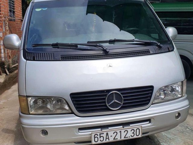 Bán ô tô Mercedes MB100 năm 2001, màu bạc0