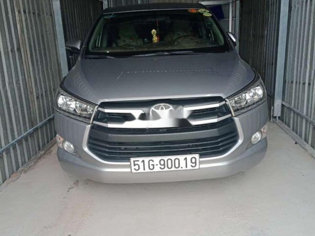 Cần bán Toyota Innova năm sản xuất 2017, xe giá thấp, động cơ ổn định