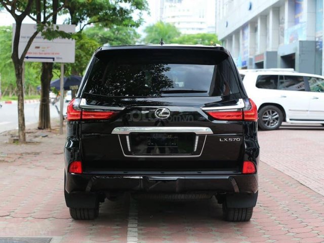 Lexus LX570 Sport 2020 nhập Mỹ0