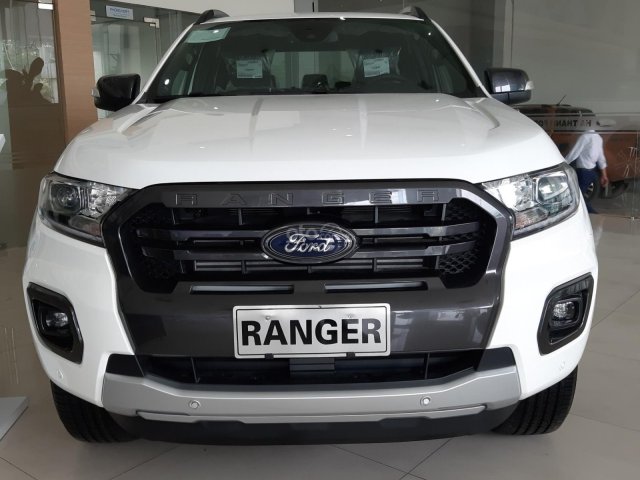 Ford Ranger WT 4X4 Biturbo giá chỉ từ 840 triệu kèm km hấp dẫn