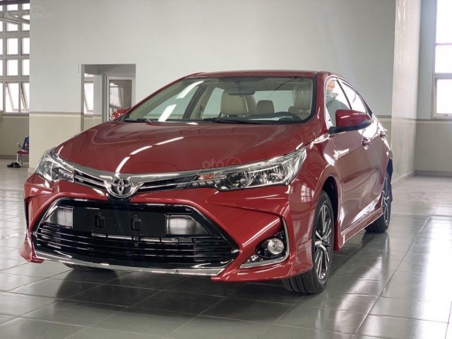 Bán xe Toyota Corolla Altis 1.8E CVT 2020, màu đỏ0