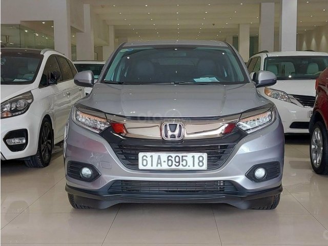 Honda HR-V 1.8G 2019 lướt 8000km, chỉ 736tr cho 1 chiếc xe nhập khẩu, nhiều option, bền bỉ tiết kiệm, hỗ trợ vay ưu đãi