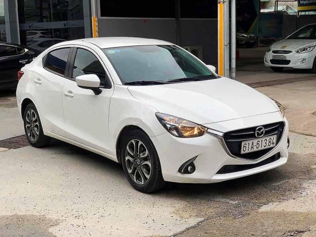 Bán Mazda 2 năm sản xuất 2018, màu trắng còn mới