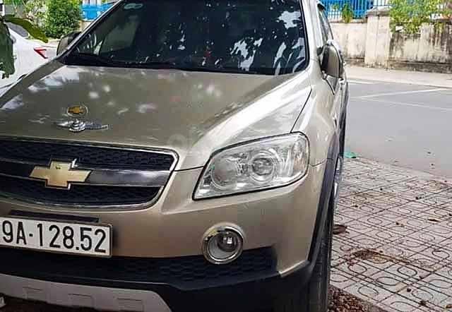 Bán xe Chevrolet Captiva năm sản xuất 2008, màu vàng, số tự động 