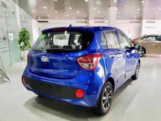 Cần bán xe Hyundai Grand i10 đời 2020, màu xanh lam, số tự động0