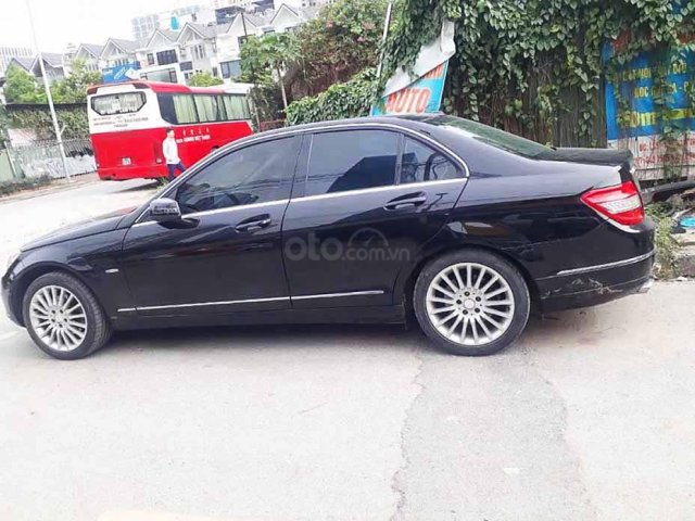 Bán ô tô Mercedes C class năm sản xuất 2009, màu đen còn mới, giá chỉ 383 triệu