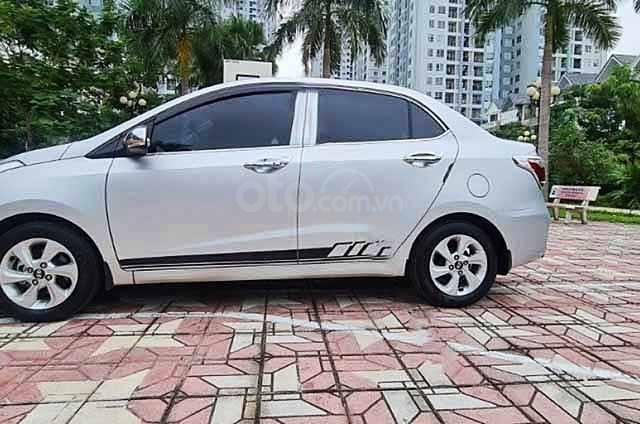 Cần bán xe Hyundai Grand i10 sản xuất 2019, màu bạc còn mới, giá tốt0